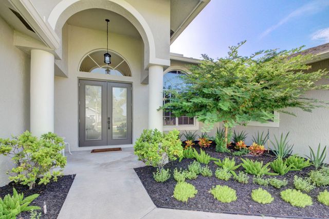 13805 Folkestone Circle, Wellington, FL 33414