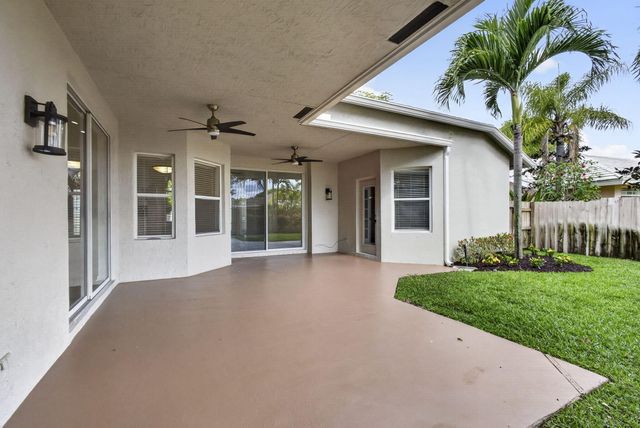 13805 Folkestone Circle, Wellington, FL 33414