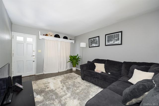 28 Vernon Terrace, Poughkeepsie, NY 12601