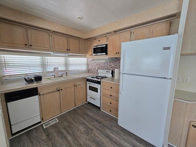 4321 Riverbank Run, Hiawassee, GA 30546