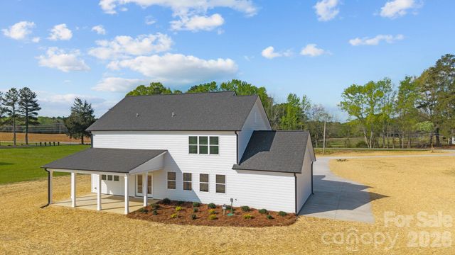 2435 wolf pond Road 2, Monroe, NC 28112