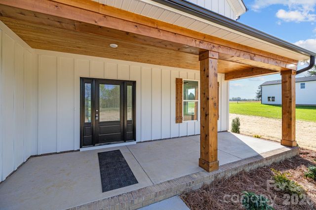 2435 wolf pond Road 2, Monroe, NC 28112