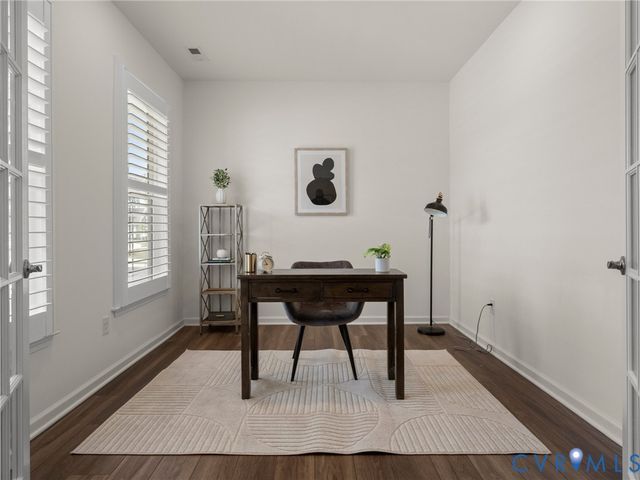11288 Pine Willow Cir, Glen Allen, VA 23059
