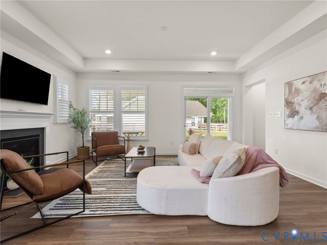 11288 Pine Willow Cir, Glen Allen, VA 23059