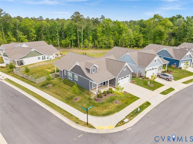 11288 Pine Willow Cir, Glen Allen, VA 23059
