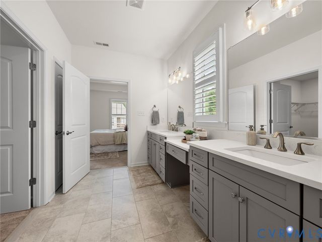 11288 Pine Willow Cir, Glen Allen, VA 23059
