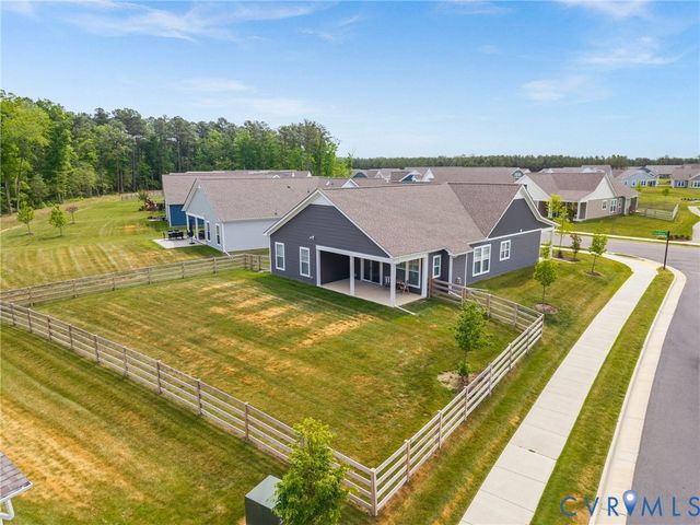 11288 Pine Willow Cir, Glen Allen, VA 23059