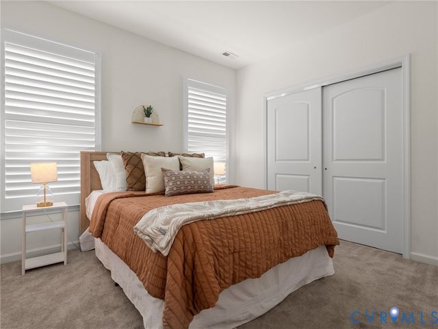 11288 Pine Willow Cir, Glen Allen, VA 23059