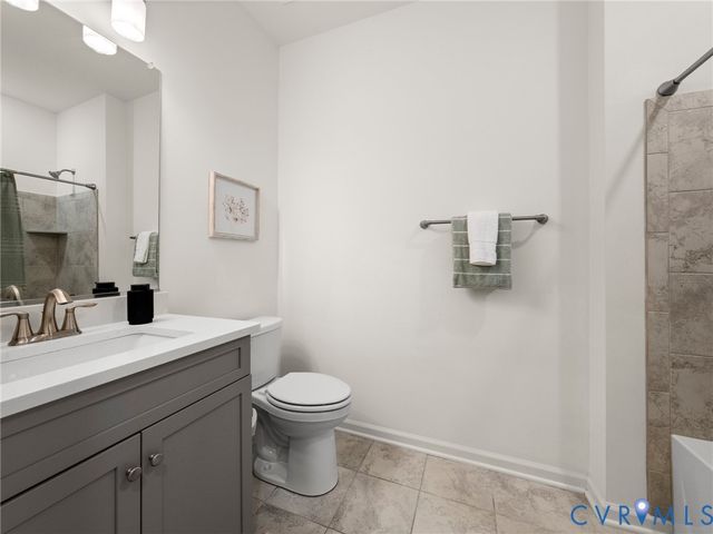 11288 Pine Willow Cir, Glen Allen, VA 23059