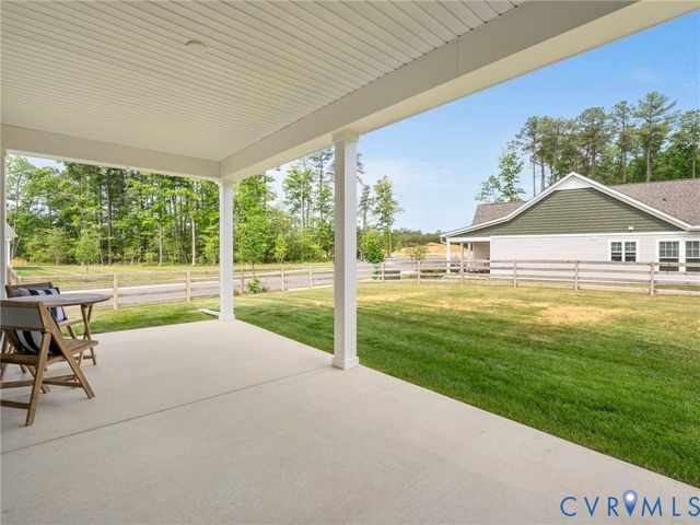11288 Pine Willow Cir, Glen Allen, VA 23059