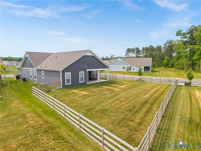 11288 Pine Willow Cir, Glen Allen, VA 23059