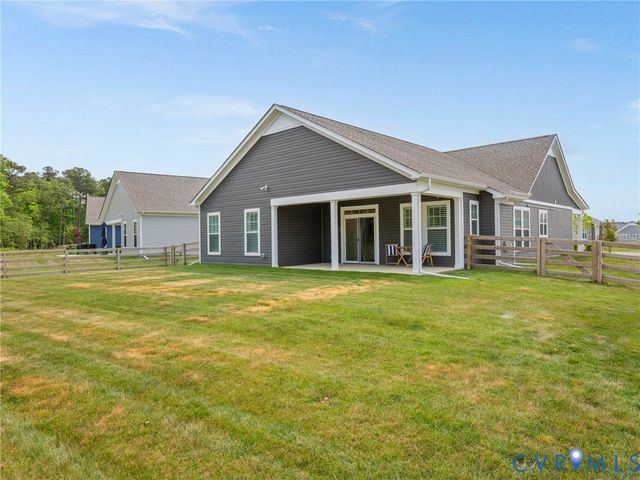 11288 Pine Willow Cir, Glen Allen, VA 23059