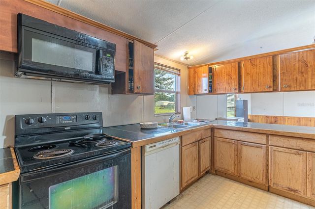 13 CACTUS CIRCLE E, Winter Haven, FL 33880