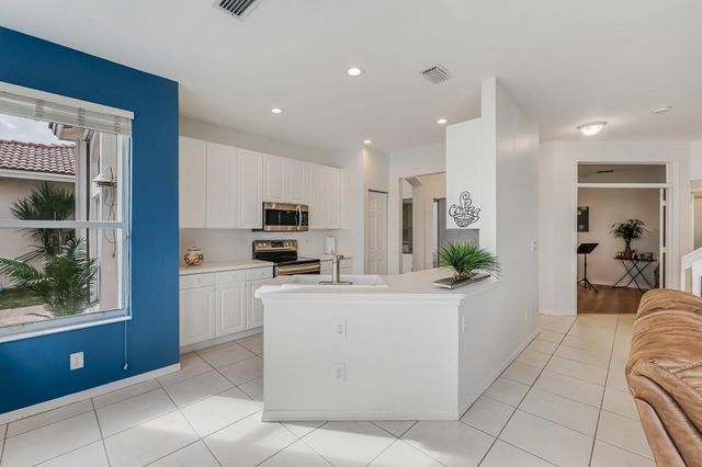 3692 Coco Lake Drive, Coconut Creek, FL 33073