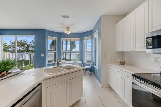 3692 Coco Lake Drive, Coconut Creek, FL 33073