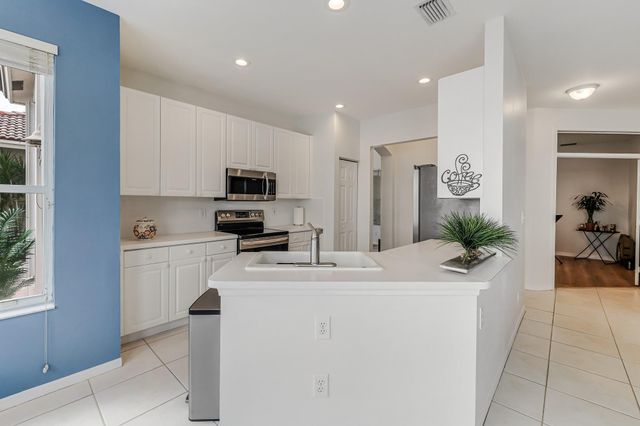 3692 Coco Lake Drive, Coconut Creek, FL 33073