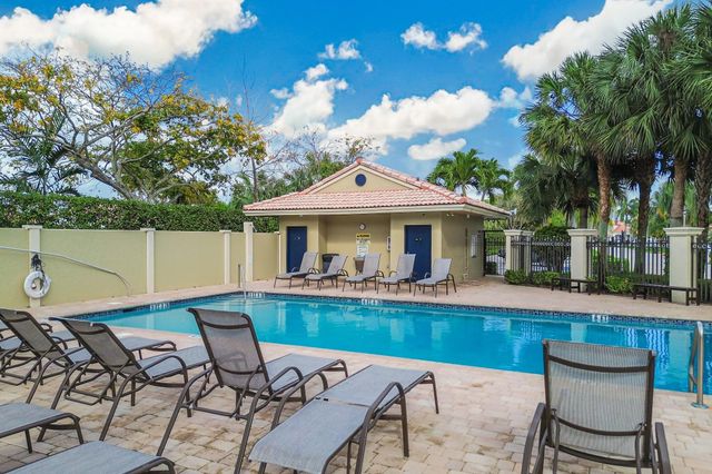 3692 Coco Lake Drive, Coconut Creek, FL 33073