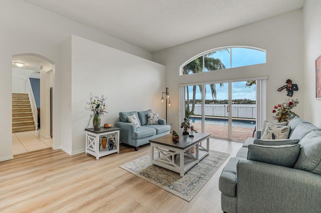 3692 Coco Lake Drive, Coconut Creek, FL 33073