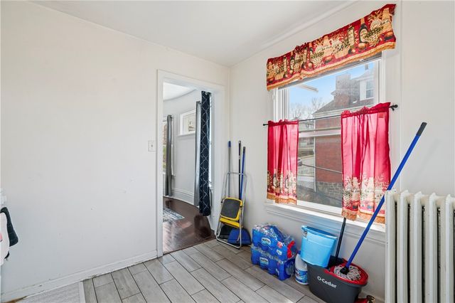 61-63 N Linwood Ave, Crafton, PA 15205