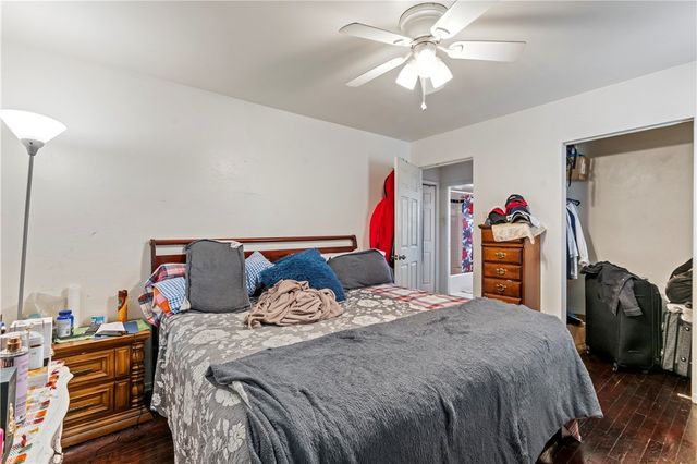 61-63 N Linwood Ave, Crafton, PA 15205