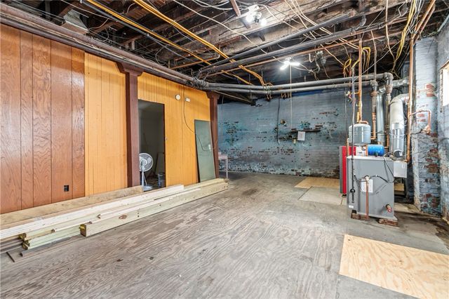 61-63 N Linwood Ave, Crafton, PA 15205