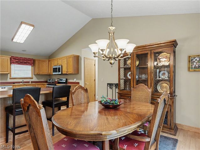 3671 White Oak Drive, Norton, OH 44203