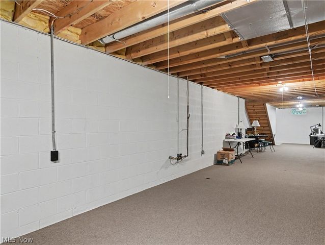 3671 White Oak Drive, Norton, OH 44203