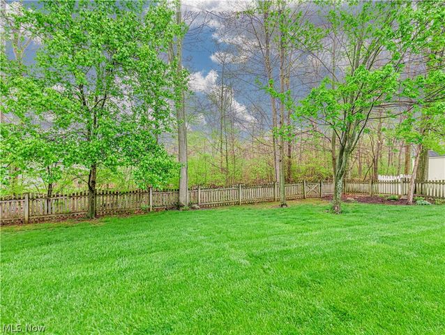 3671 White Oak Drive, Norton, OH 44203
