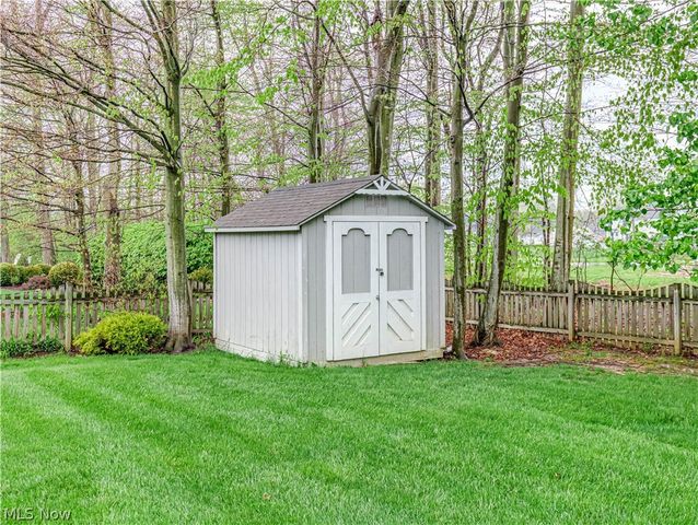 3671 White Oak Drive, Norton, OH 44203