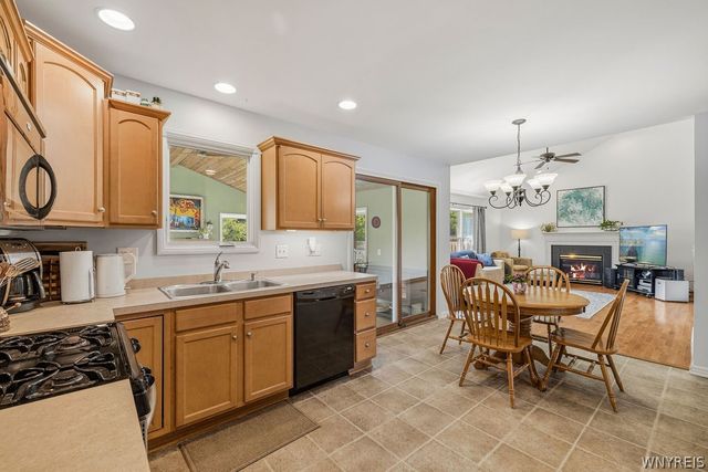 5952 Southwood Drive, Lockport Town, NY 14094