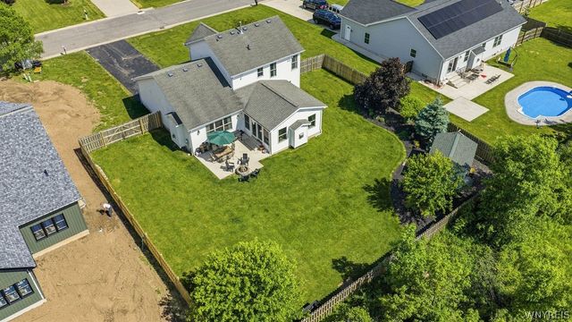 5952 Southwood Drive, Lockport Town, NY 14094