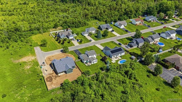 5952 Southwood Drive, Lockport Town, NY 14094