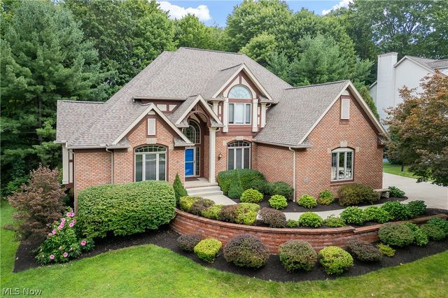 2665 Deer Ridge Run, Cuyahoga Falls, OH 44223