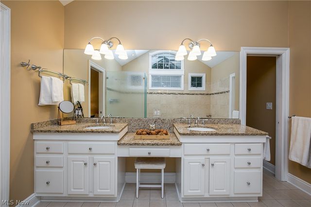 2665 Deer Ridge Run, Cuyahoga Falls, OH 44223