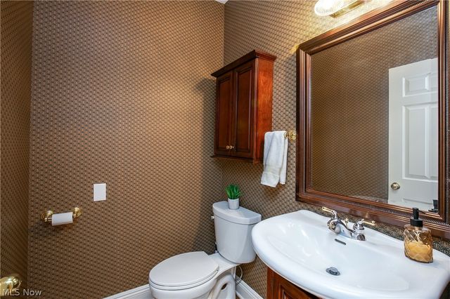 2665 Deer Ridge Run, Cuyahoga Falls, OH 44223