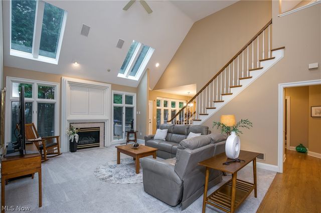 2665 Deer Ridge Run, Cuyahoga Falls, OH 44223