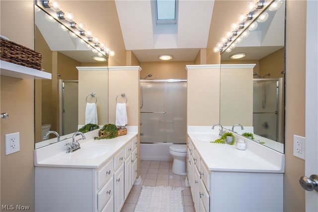 2665 Deer Ridge Run, Cuyahoga Falls, OH 44223