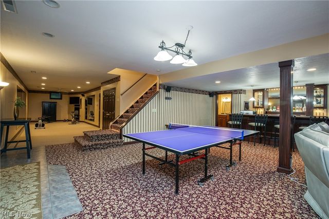 2665 Deer Ridge Run, Cuyahoga Falls, OH 44223