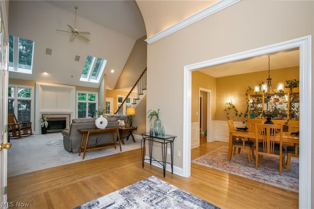 2665 Deer Ridge Run, Cuyahoga Falls, OH 44223