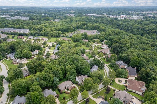 2665 Deer Ridge Run, Cuyahoga Falls, OH 44223