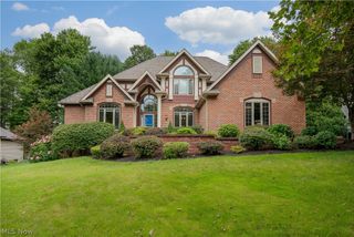 2665 Deer Ridge Run, Cuyahoga Falls, OH 44223