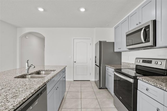 5619 SILTSTONE STREET, Lakeland, FL 33811