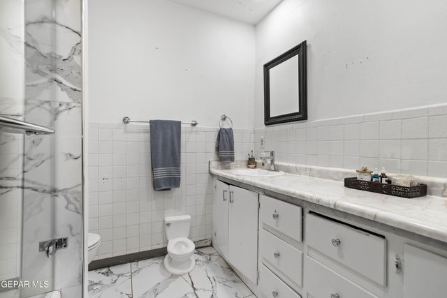 171 HOLGUIN, Vinton, TX 79821