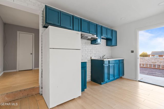 171 HOLGUIN, Vinton, TX 79821