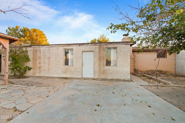 171 HOLGUIN, Vinton, TX 79821