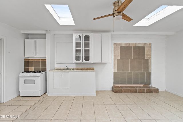 171 HOLGUIN, Vinton, TX 79821