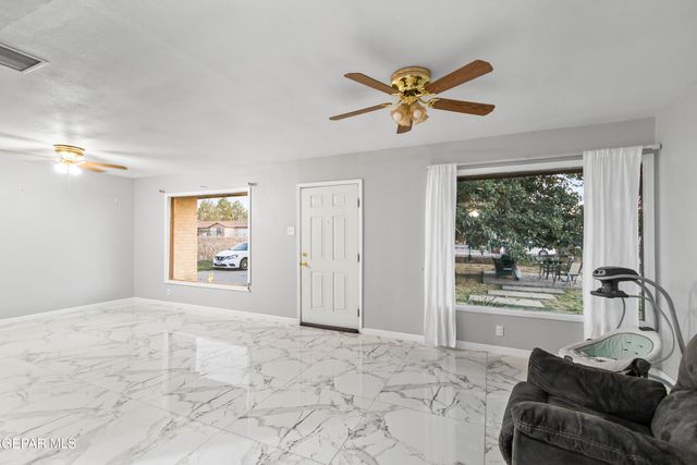 171 HOLGUIN, Vinton, TX 79821