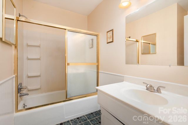 8017 Regent Park Lane, Charlotte, NC 28210