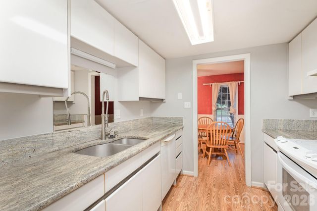 8017 Regent Park Lane, Charlotte, NC 28210