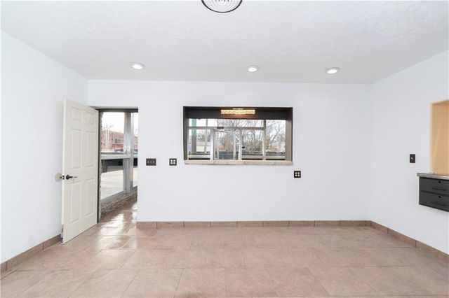 6909 Prospect Avenue, Kansas City, MO 64132